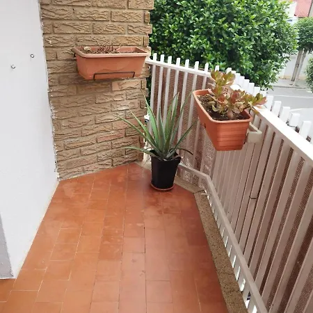 Global Centre In Centre Cambrils
